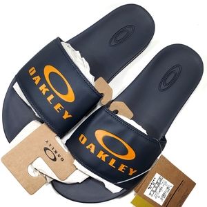 oakley leather flip flops